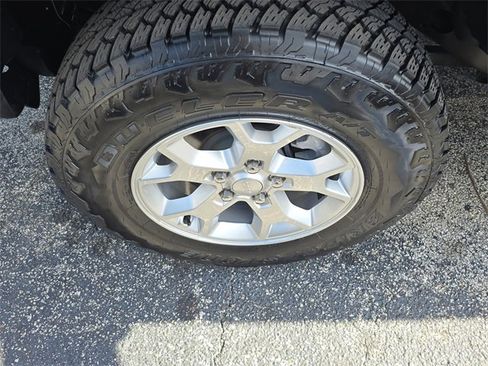 Used 2021 Jeep Wrangler Unlimited Islander image 6