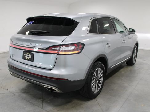 Used 2023 Lincoln Nautilus Reserve FWD image 9
