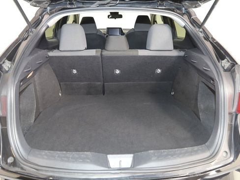 Used 2021 Toyota C-HR LE FWD image 40