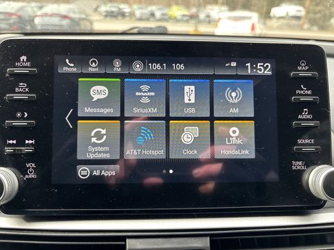 Used 2021 Honda Accord Touring image 32