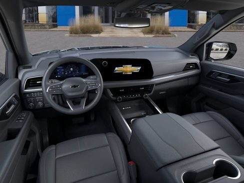 New 2026 Chevrolet Suburban RST w/ Comfort Package AWD/4WD image 15