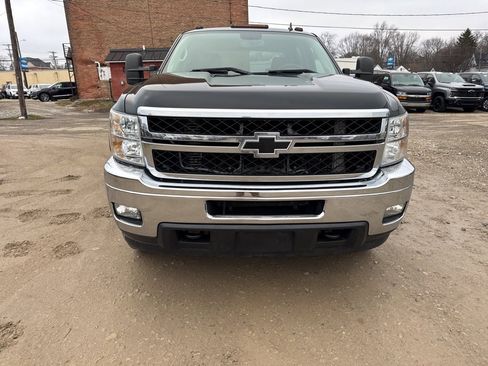 Used 2013 Chevrolet Silverado 3500 LTZ image 8