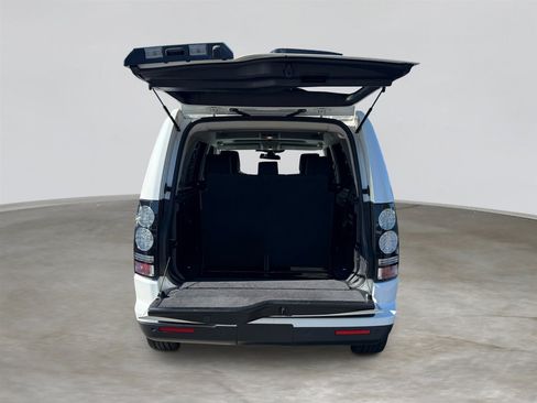 Used 2016 Land Rover LR4 HSE image 34