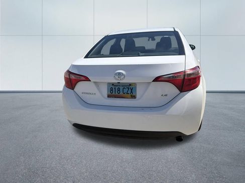 Used 2018 Toyota Corolla LE FWD image 6