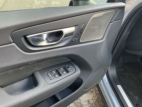New 2026 Volvo XC60 B5 Ultra w/ Climate Package AWD/4WD image 15