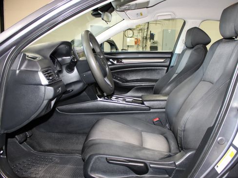 Used 2019 Honda Accord LX image 8