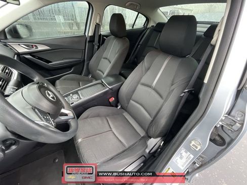 Used 2017 MAZDA MAZDA3 Sport w/ Preferred Equipment Package image 19