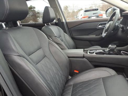 Used 2023 Nissan Rogue Platinum w/ Platinum Premium Package image 25