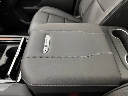 New 2026 GMC Yukon Denali w/ Denali Reserve Package image 31