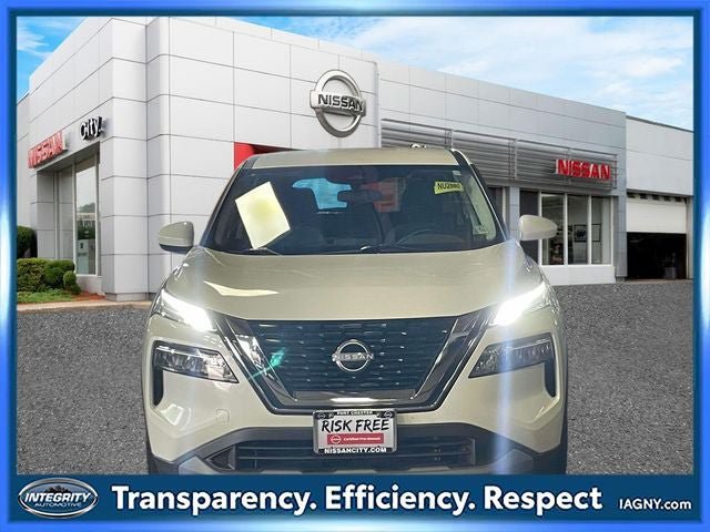Certified 2023 Nissan Rogue SV AWD/4WD image 2