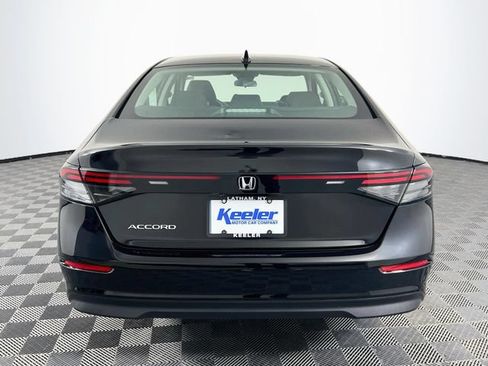 Certified 2023 Honda Accord EX image 5