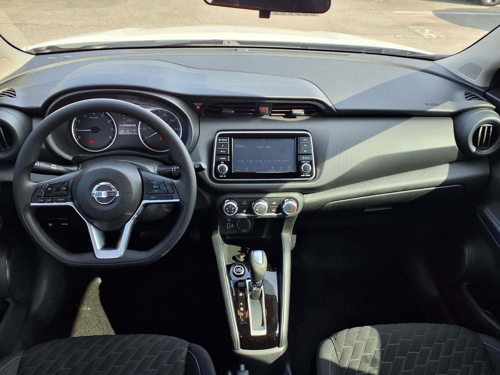 Used 2021 Nissan Kicks S FWD image 4