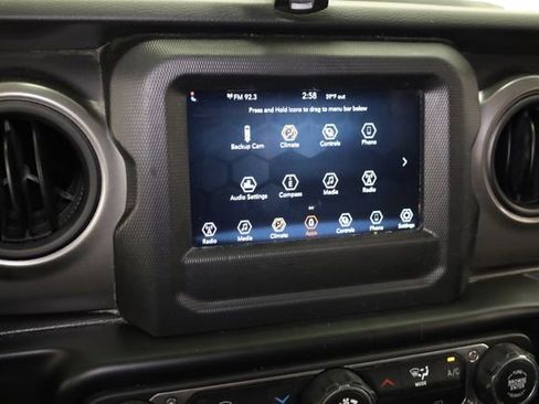 Used 2022 Jeep Wrangler Unlimited Sport AWD/4WD image 21
