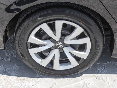 Certified 2024 Honda Civic LX image 9