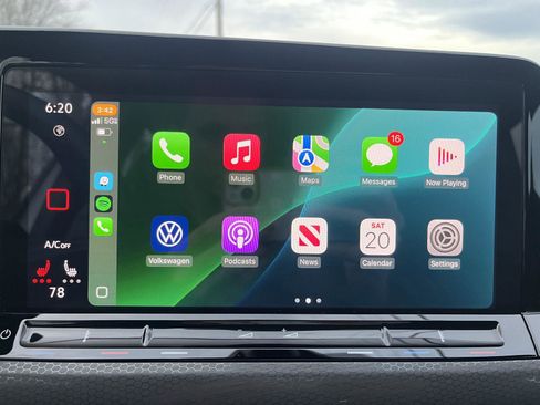 Used 2024 Volkswagen GTI SE image 11