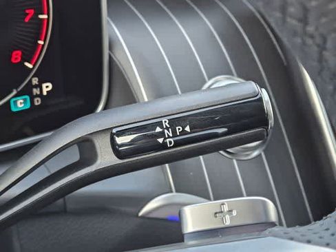 Used 2026 Mercedes-Benz GLC 300 image 34