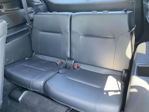 Used 2024 Mitsubishi Outlander SE FWD image 13