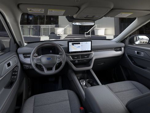 New 2026 Ford Explorer Active RWD image 9