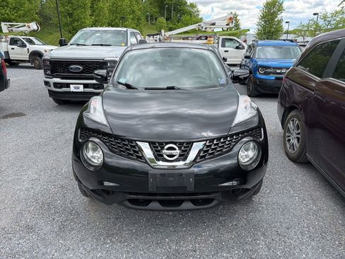 Used 2015 Nissan Juke SV AWD/4WD image 2