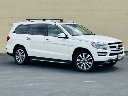Used 2013 Mercedes-Benz GL 450 4MATIC image 2