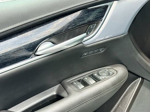 Used 2024 Cadillac XT5 Premium Luxury FWD image 19