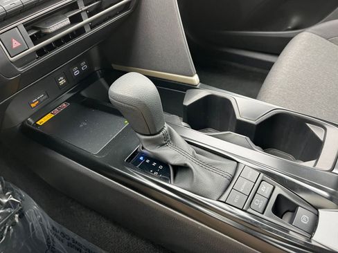 Used 2025 Toyota Camry LE image 40