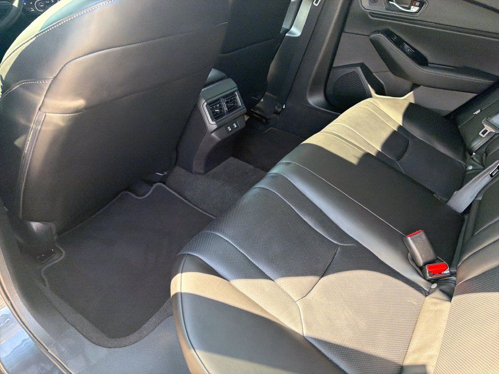 Used 2025 Honda Accord Touring image 32