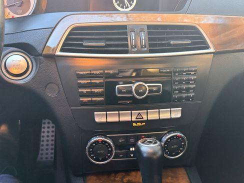 Used 2012 Mercedes-Benz C 250 Coupe image 23