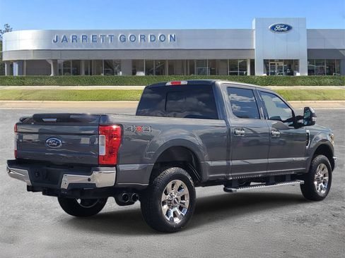 Used 2017 Ford F250 Lariat w/ Chrome Package AWD/4WD image 4