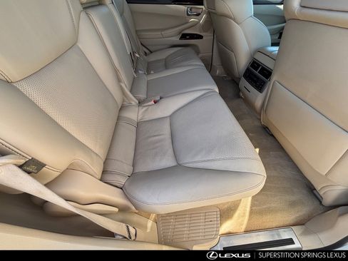 Used 2015 Lexus LX 570 4WD image 13