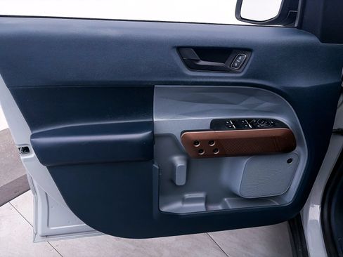 Used 2022 Ford Maverick Lariat w/ Lariat Luxury Package FWD image 19