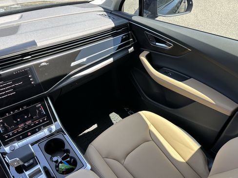 New 2026 Audi Q7 3.0T Premium Plus AWD/4WD image 11