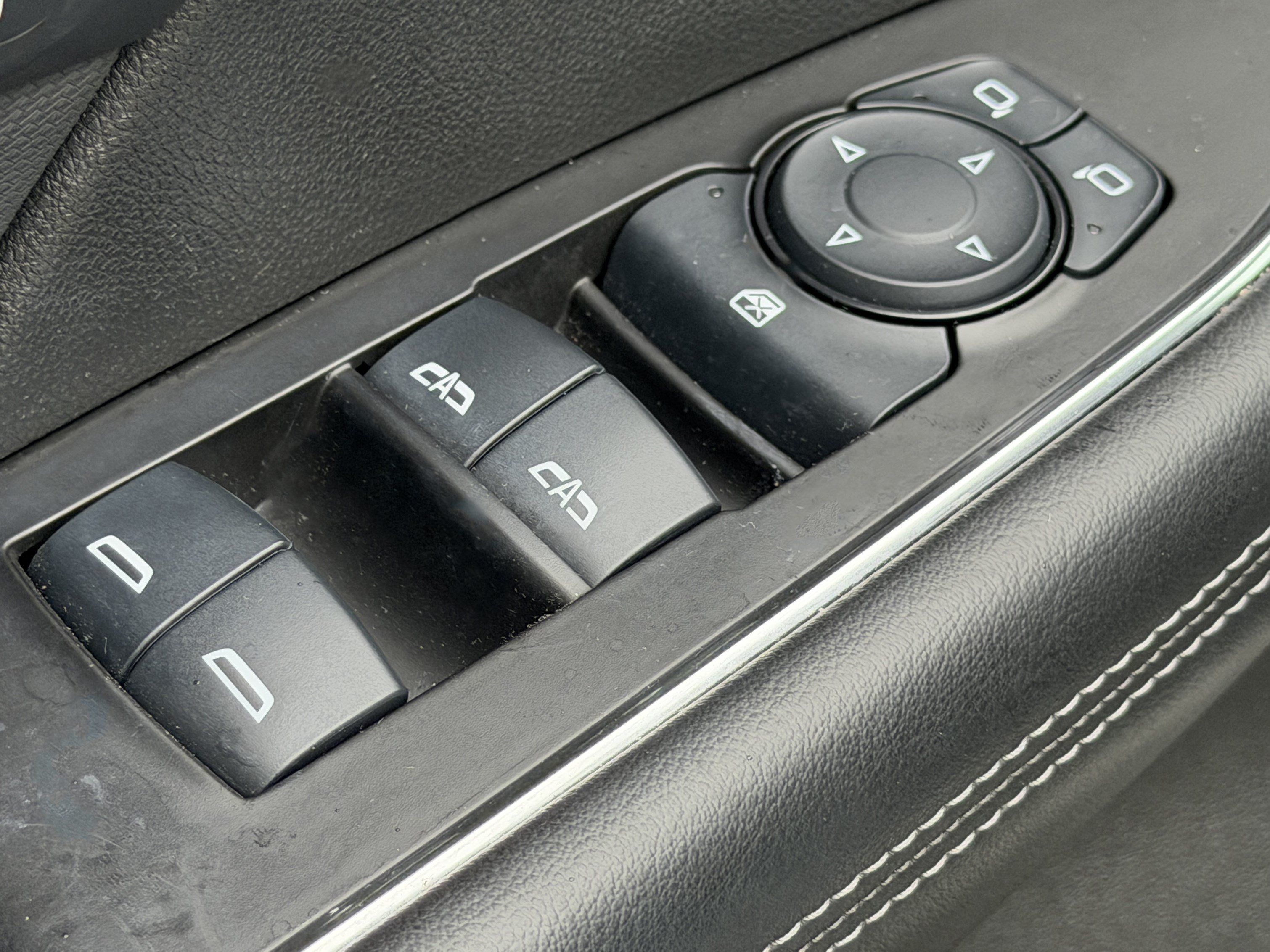 Used 2024 Buick Envision Preferred AWD/4WD image 5