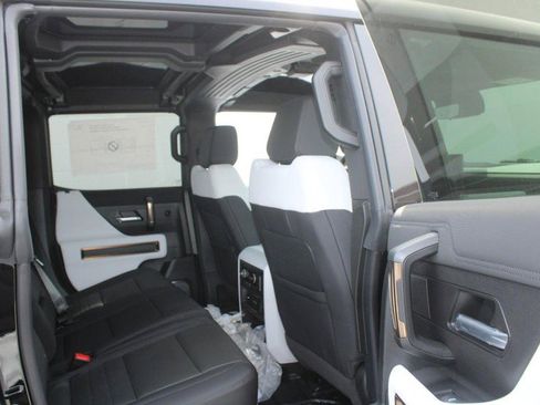 New 2025 GMC Hummer EV 3X w/ Extreme Off-Road Package image 5