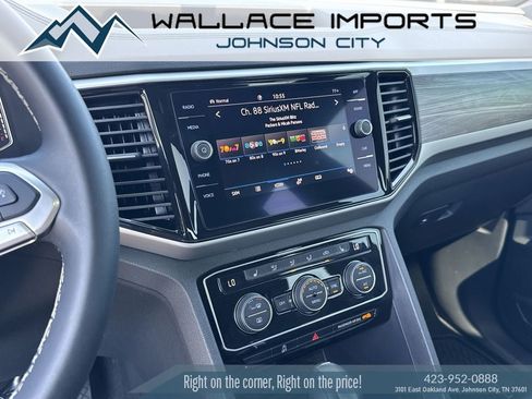 Used 2022 Volkswagen Atlas Cross Sport SE AWD/4WD image 24
