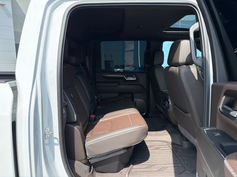 Used 2024 GMC Sierra 2500 Denali w/ Denali Reserve Package AWD/4WD image 19