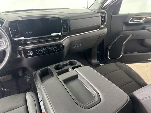 Used 2024 Chevrolet Silverado 1500 LT AWD/4WD image 19