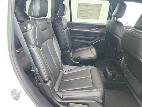 New 2026 Jeep Grand Cherokee L Limited image 43