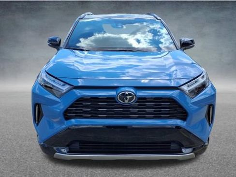 Used 2025 Toyota RAV4 XSE AWD/4WD image 14