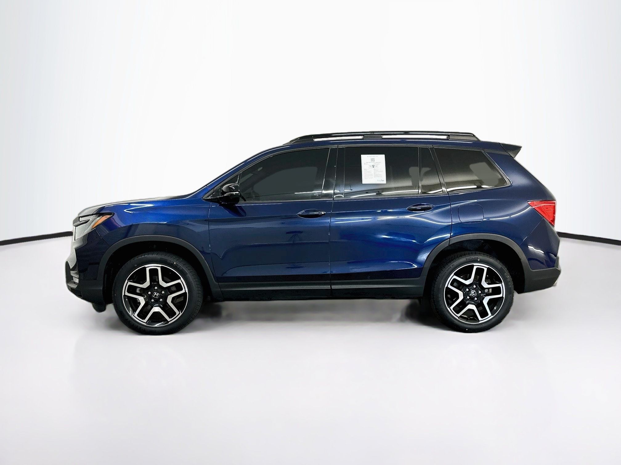 Used 2022 Honda Passport Elite image 4