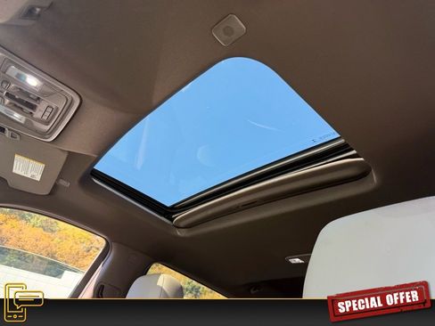 Used 2021 GMC Sierra 1500 SLT w/ SLT Premium Package image 17