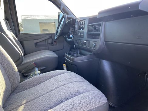 New 2025 Chevrolet Express 3500 w/ Power Convenience Package image 17