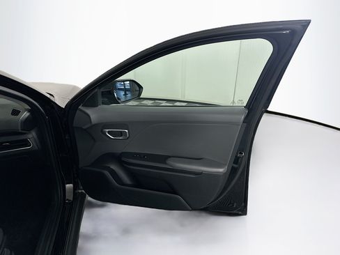 Used 2025 Kia K4 FWD image 29
