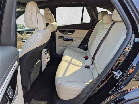 Used 2023 Mercedes-Benz GLC 300 image 15