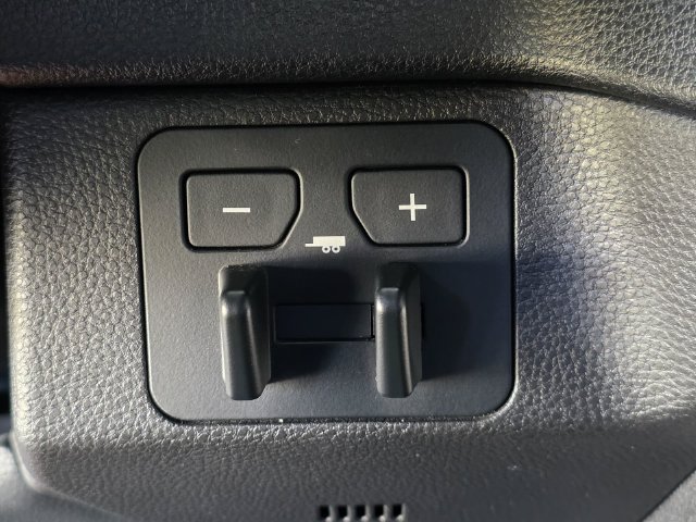 Used 2025 Toyota Tundra SR5 w/ SR5 Convenience Package AWD/4WD image 25