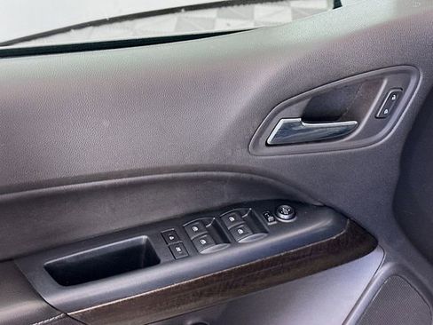 Used 2015 GMC Canyon SLT w/ LPO, Gearon Divider Package image 17