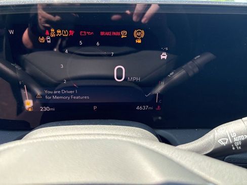 Used 2024 Buick Encore GX Avenir w/ Avenir Technology Package AWD/4WD image 18