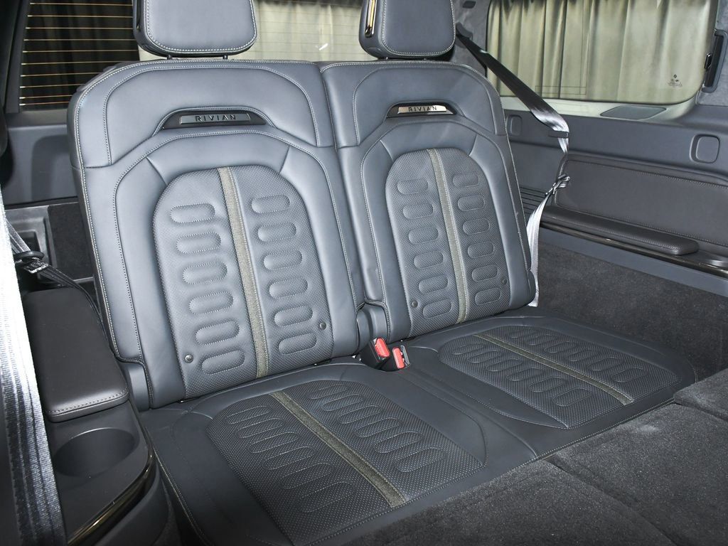 Used 2022 Rivian R1S Launch Edition Quad AWD/4WD image 53