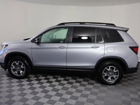 Used 2023 Honda Passport TrailSport image 5