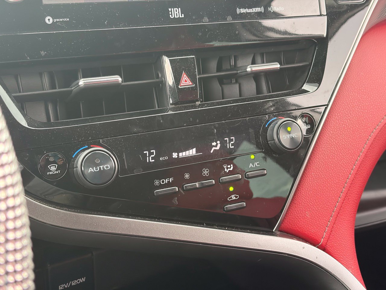 Used 2022 Toyota Camry XSE w/ Navigation Package FWD image 9